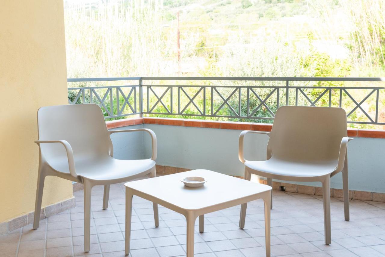 Cilento Suite - Vinarte B&B Агрополи Экстерьер фото